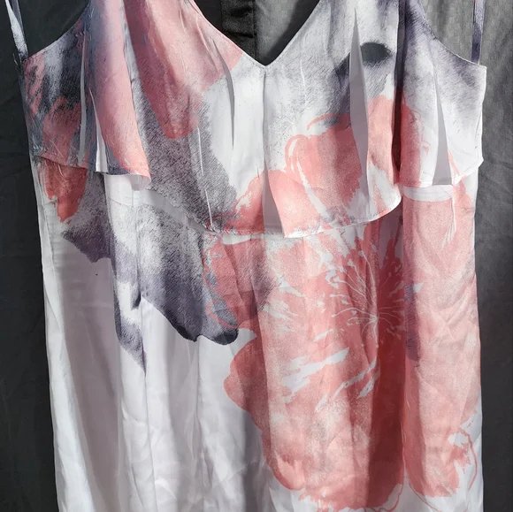 Floral Racer Back Tank Blouse - Picture 3 of 5